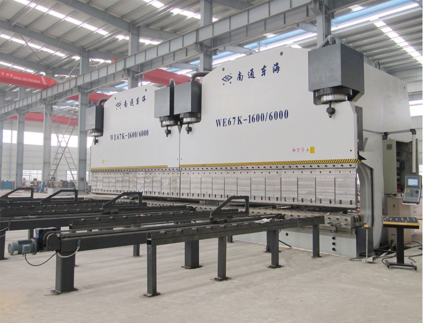 2xWE67K-1600/6000 CNC Press Brake in Tandem